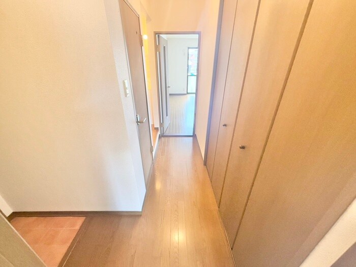 物件内観写真19　(廊下)