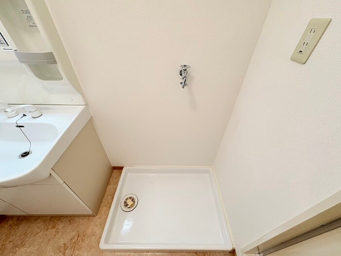 田中マンションの洗濯機置場