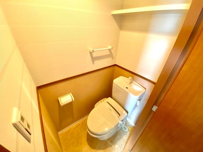 物件内観写真12　(トイレ)