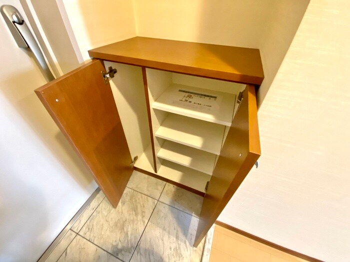 物件内観写真17　(靴箱)