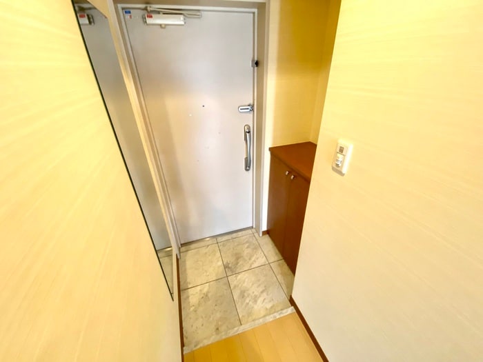 物件内観写真17　(玄関)