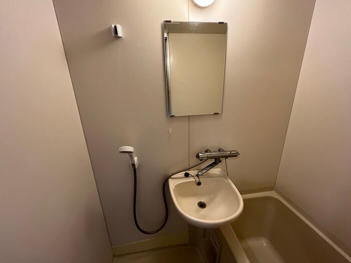 物件内観写真9　(洗面)