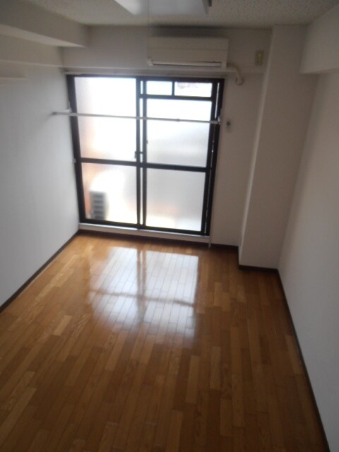 物件内観写真13　(居室)