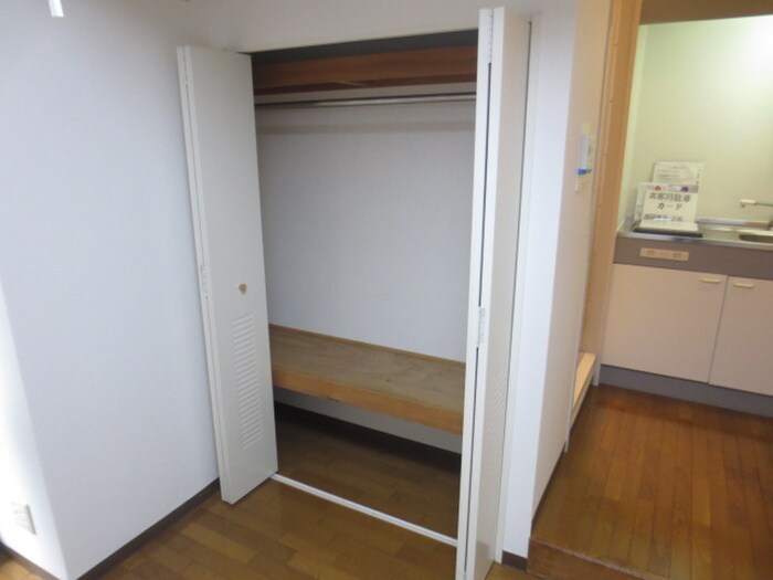 物件内観写真13　(収納)