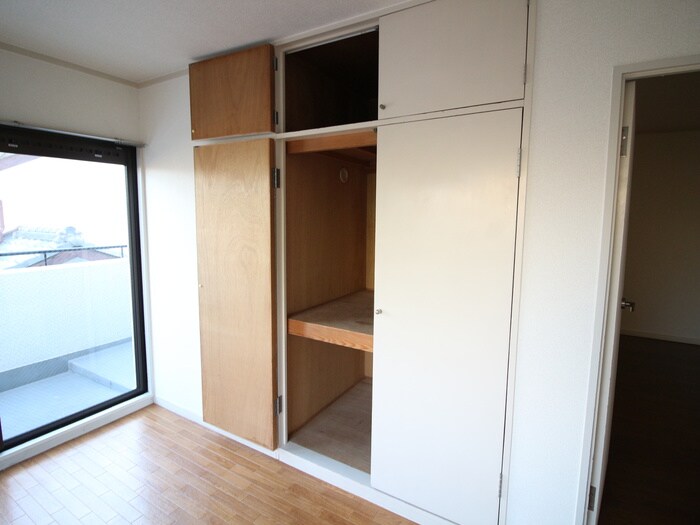 物件内観写真18　(収納)