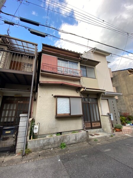山科区川田御輿塚町貸家外観写真