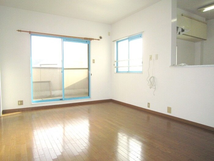 物件内観写真4　(居室)