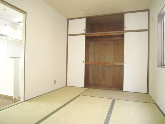 物件内観写真11　(居室)