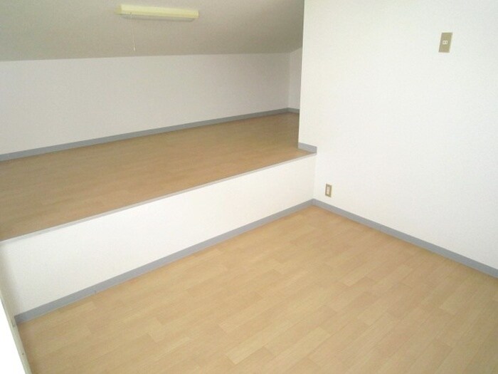 物件内観写真12　(ロフト)