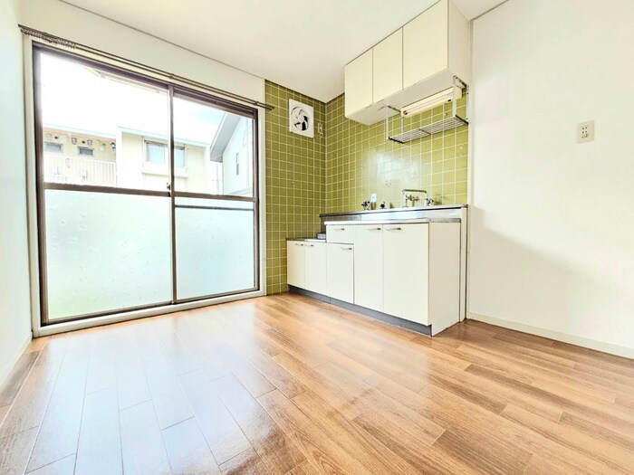 物件内観写真10　(居室)