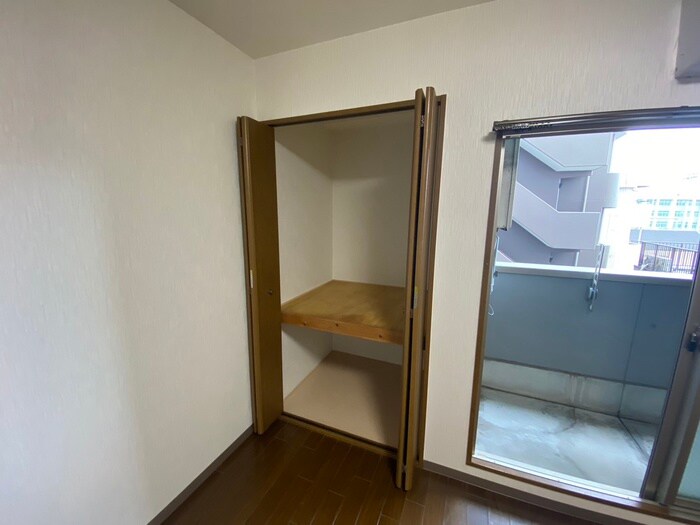 物件内観写真11　(収納)