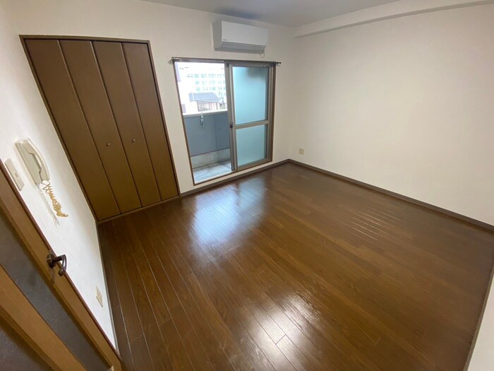 物件内観写真16　(居室)