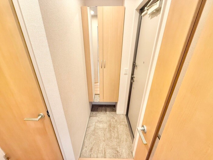 物件内観写真16　(玄関)