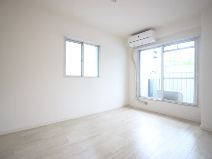 物件内観写真13　(居室)