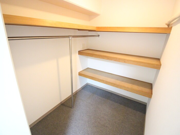 物件内観写真14　(収納)