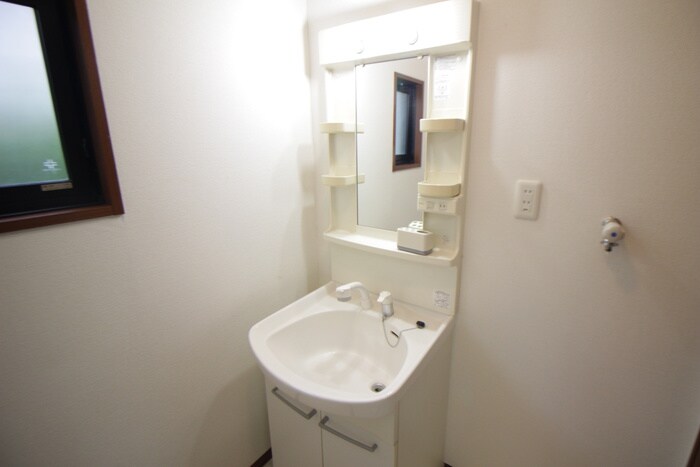 物件内観写真13　(洗面)