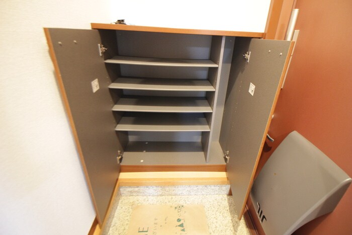物件内観写真15　(靴箱)