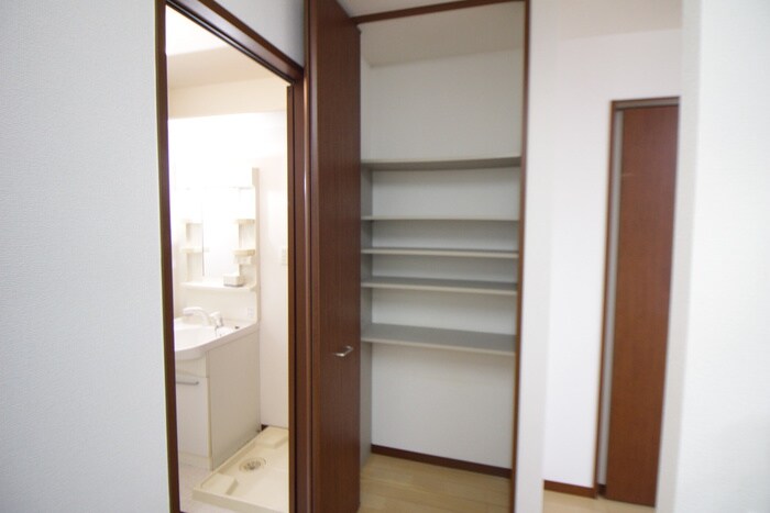 物件内観写真17　(収納)
