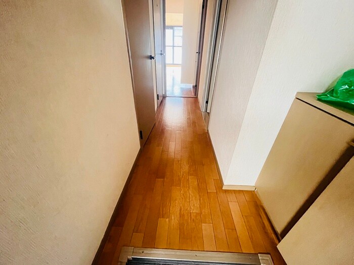 物件内観写真17　(廊下)