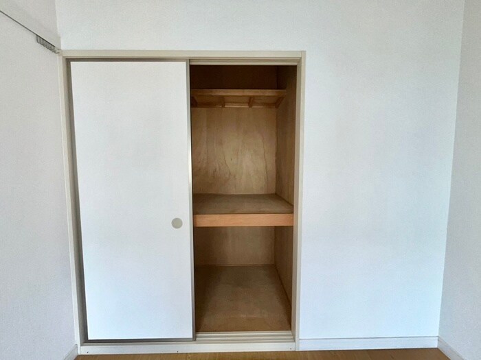 物件内観写真13　(収納)