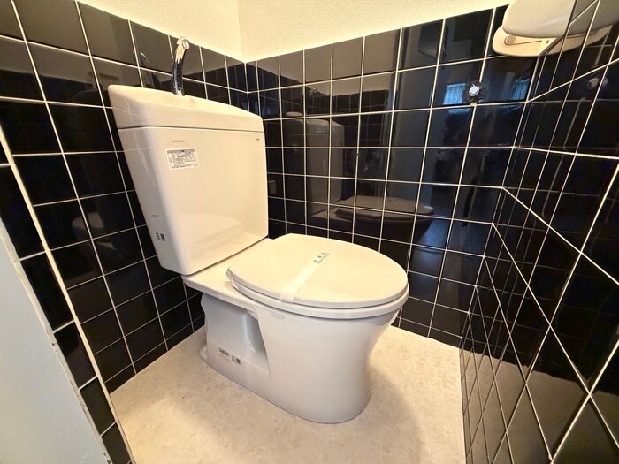 物件内観写真14　(トイレ)