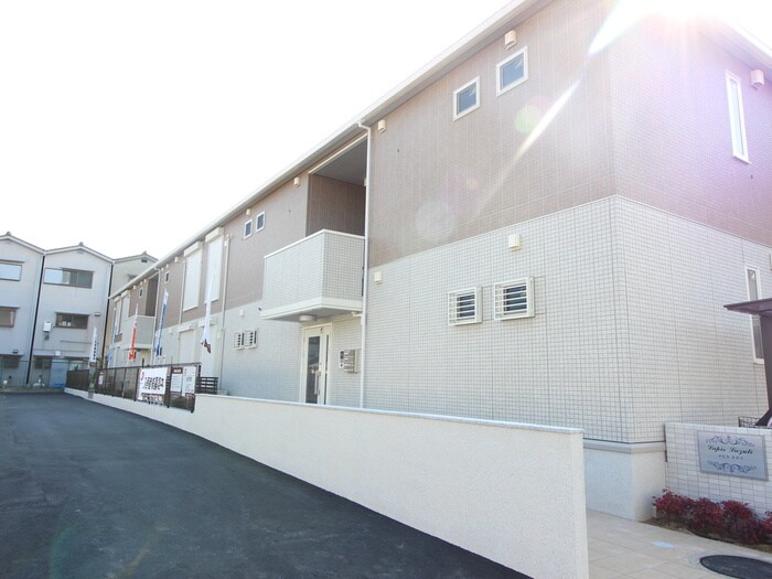 物件外観写真1　(外観写真)