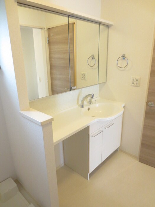 物件内観写真16　(洗面)