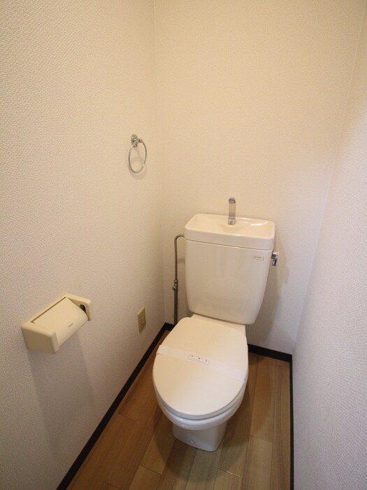 物件内観写真14　(トイレ)