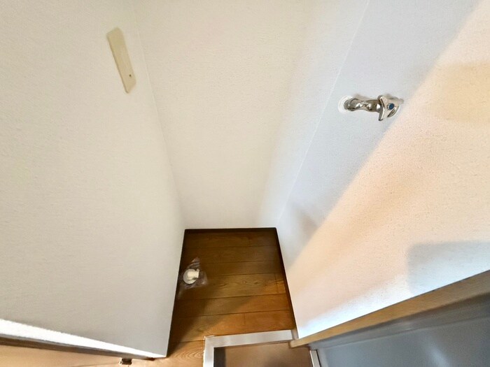 物件内観写真15　(洗濯機置場)