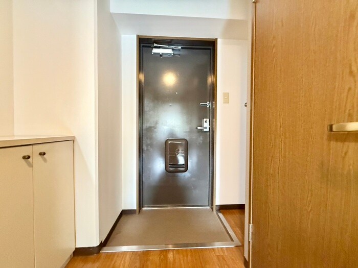 物件内観写真17　(室内からの展望)