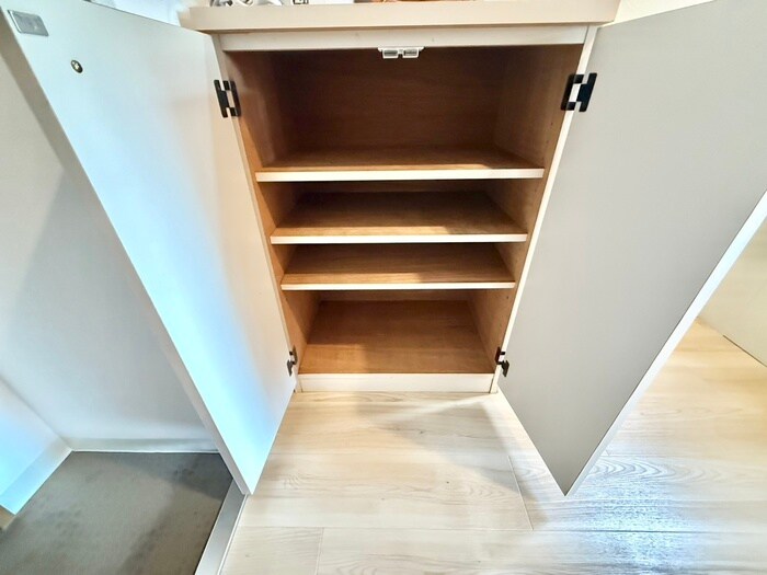 物件内観写真18　(靴箱)