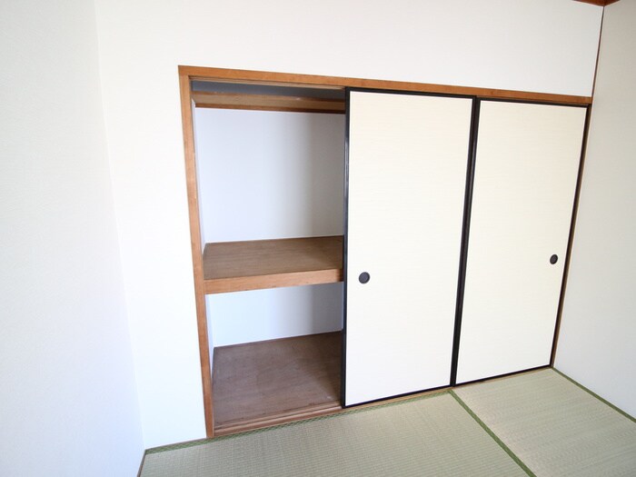 物件内観写真15　(収納)