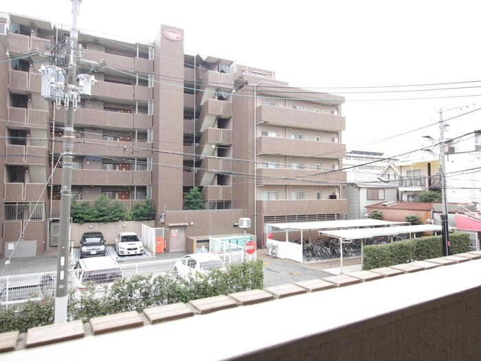 物件内観写真15　(室内からの展望)