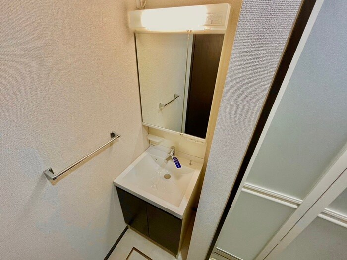 物件内観写真13　(洗面)