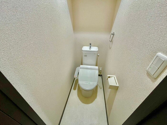 物件内観写真14　(トイレ)