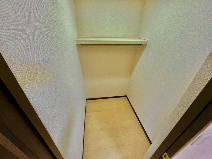 物件内観写真16　(収納)