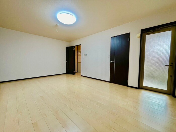 物件内観写真18　(居室)