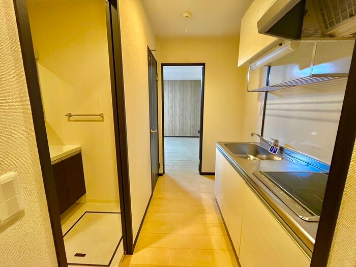 物件内観写真21　(廊下)