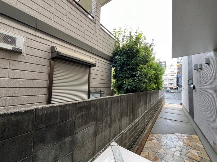 物件内観写真22　(室内からの展望)