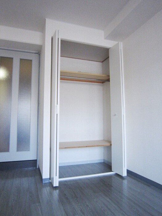 物件内観写真13　(収納)