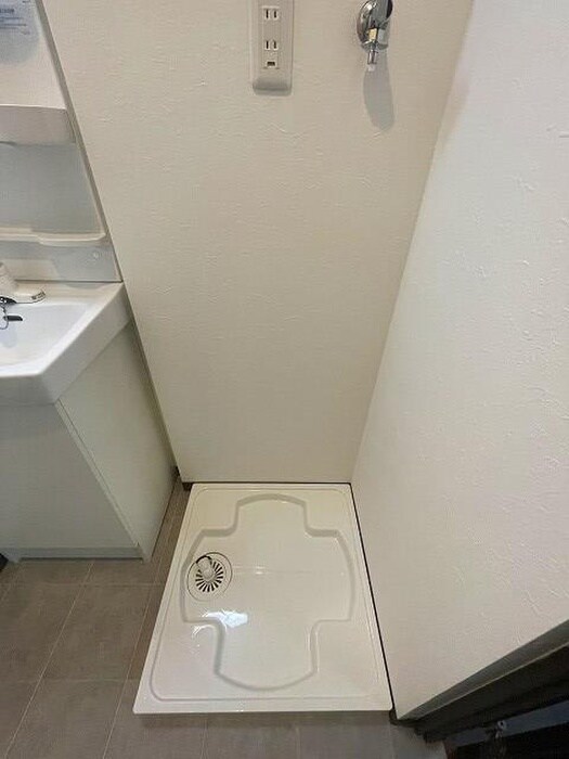 物件内観写真13　(洗濯機置場)