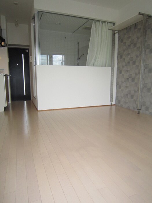 物件内観写真10　(室内からの展望)