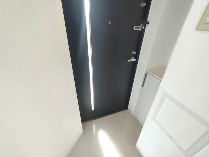 物件内観写真15　(玄関)