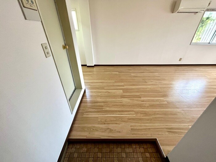 物件内観写真20　(廊下)