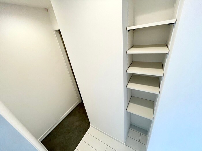 物件内観写真19　(靴箱)