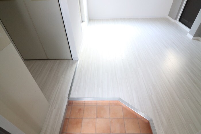 物件内観写真12　(廊下)