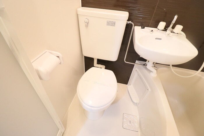 物件内観写真11　(トイレ)