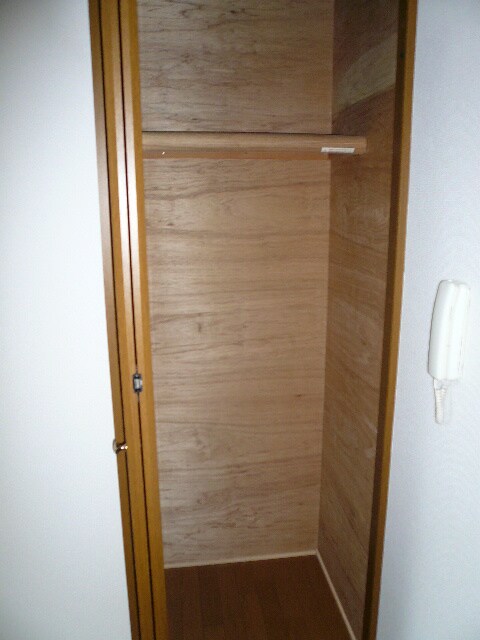 物件内観写真10　(収納)