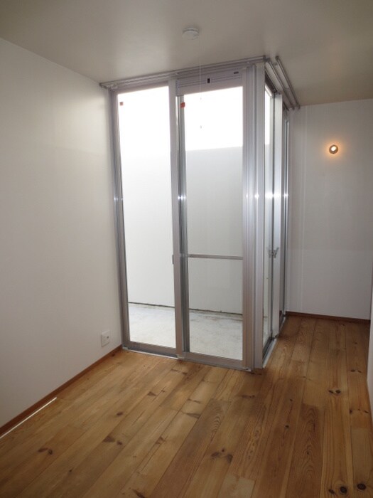 物件内観写真4　(居室)