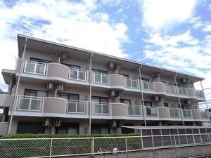 ウイング武庫川外観写真